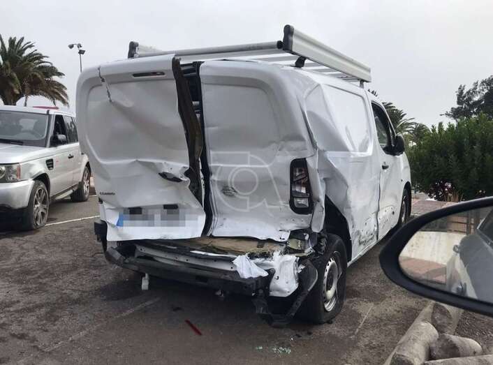 Uno de los vehículos usados por los implicados en la reyerta/TA.